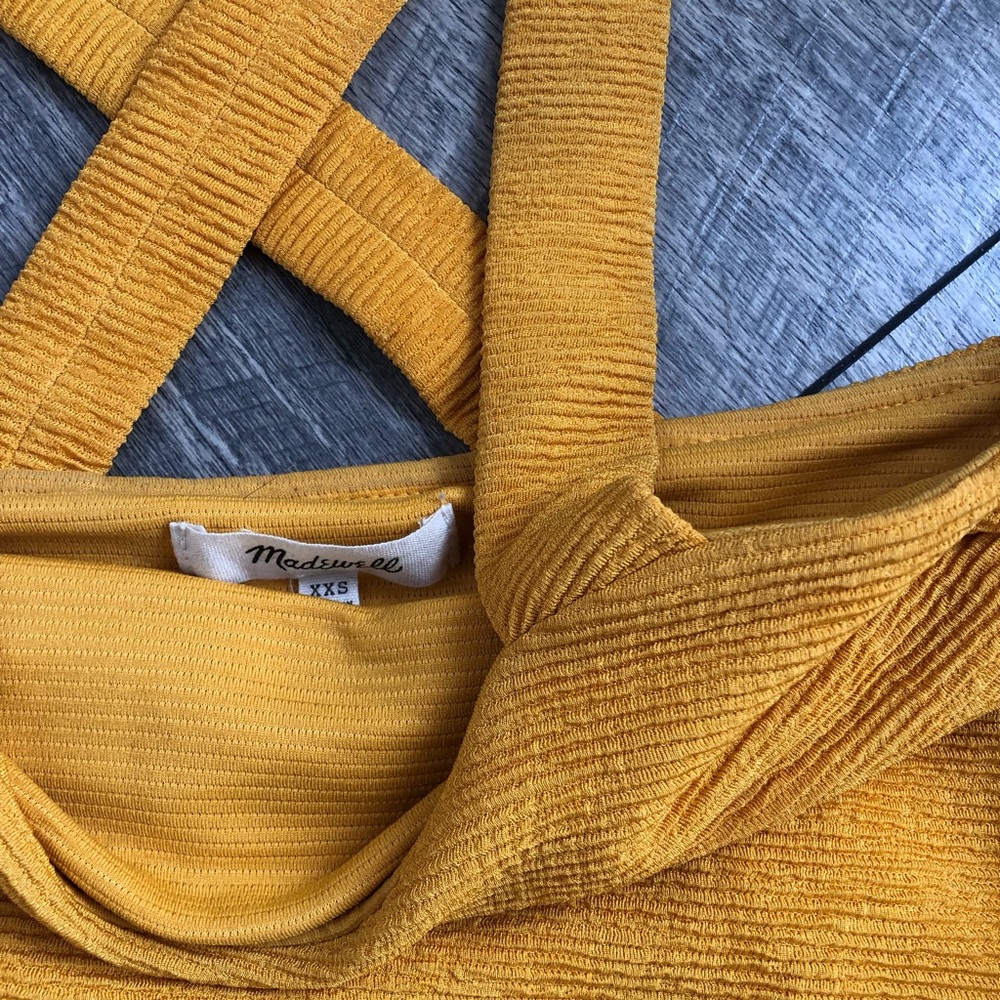 Mustard/Gold Ribbed Flowy Layered top Size XXS fits like XS